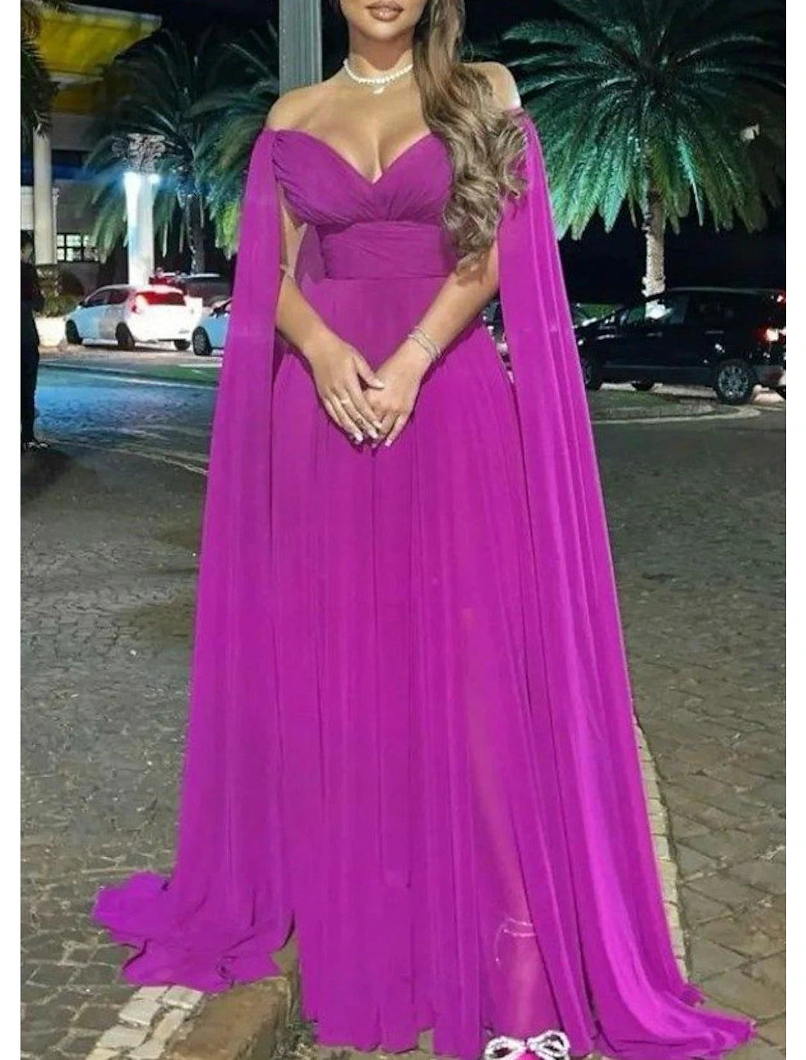 A-Linie Abendkleid Elegantes Kleid Formell Sweep / Pinsel Schleppe Ärmellos Schulterfrei Capes Chiffon mit Falten